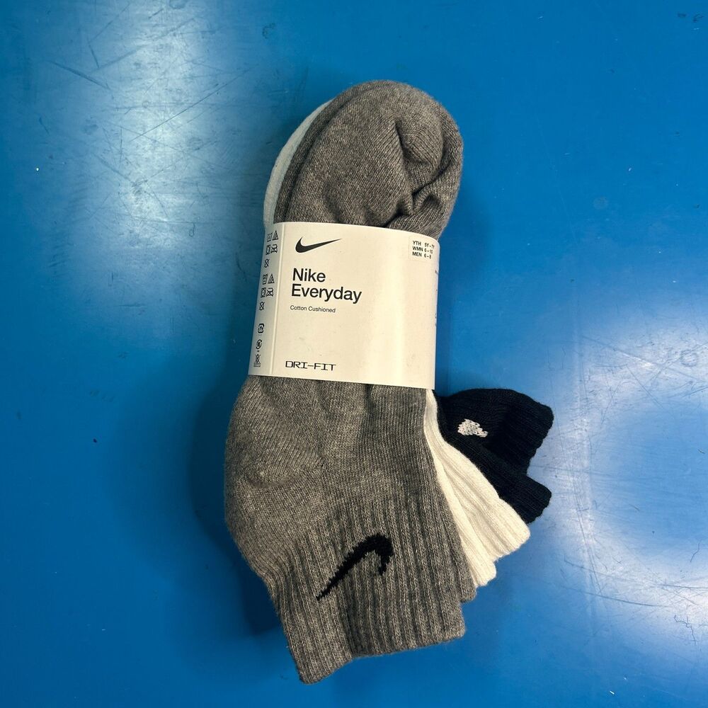 Nike Everyday Cushion Quarter Training Socks 3-Pack MultiColor Swoosh Medium New